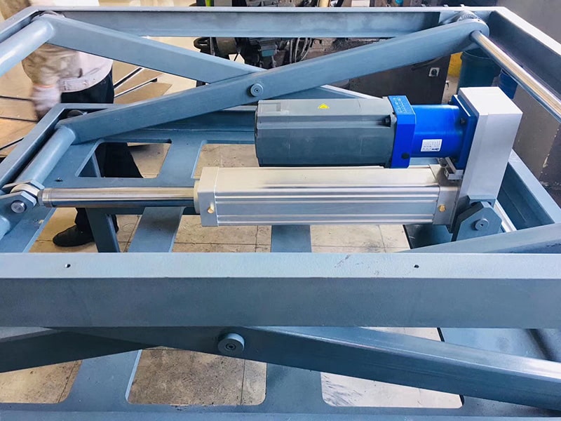 伺服電動缸升降平臺2